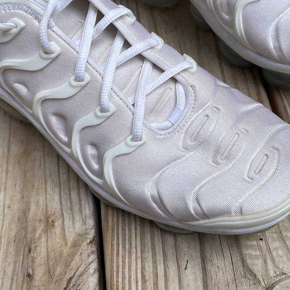 NIKE - Air Vapormax Sneakers Size 9 - Picture 3 of 11